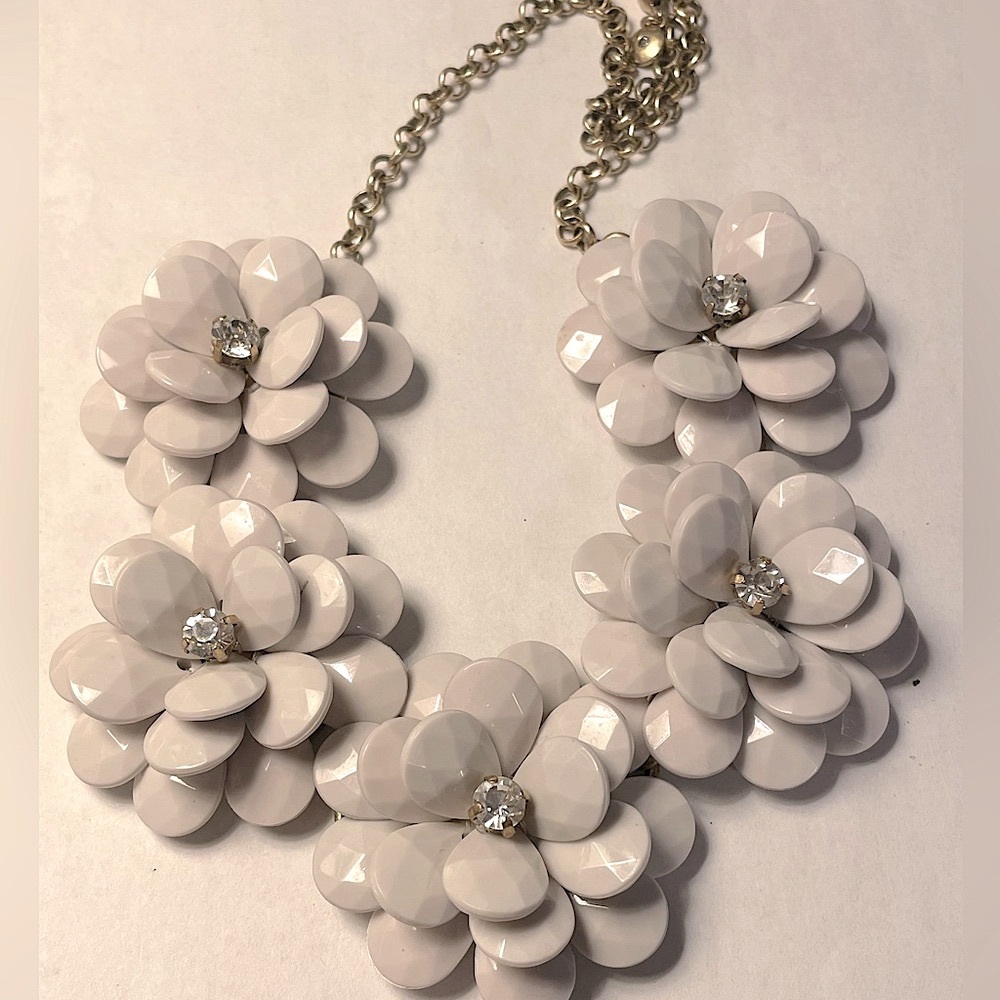 J CREW FLOWER BURST Floral Statement Necklace